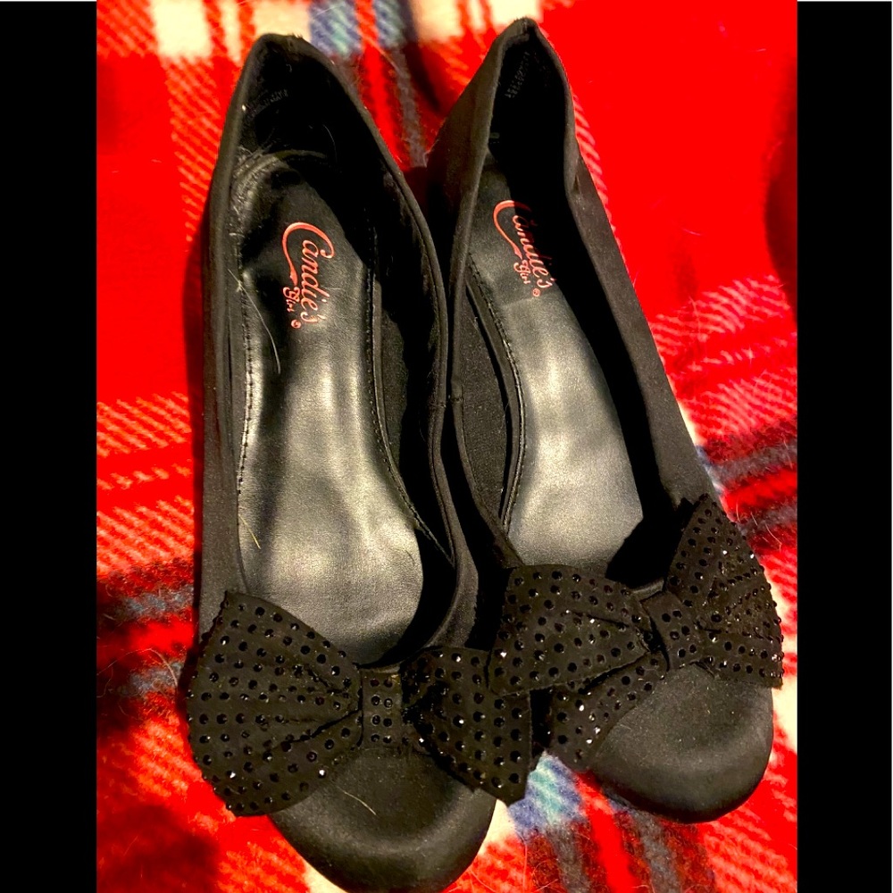 Girls shoes